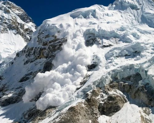 Everest Avalanche