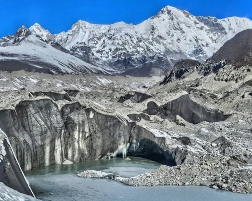 Everest Base Camp vs Gokyo Lakes Trek