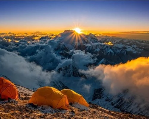 peak of Mount Everest