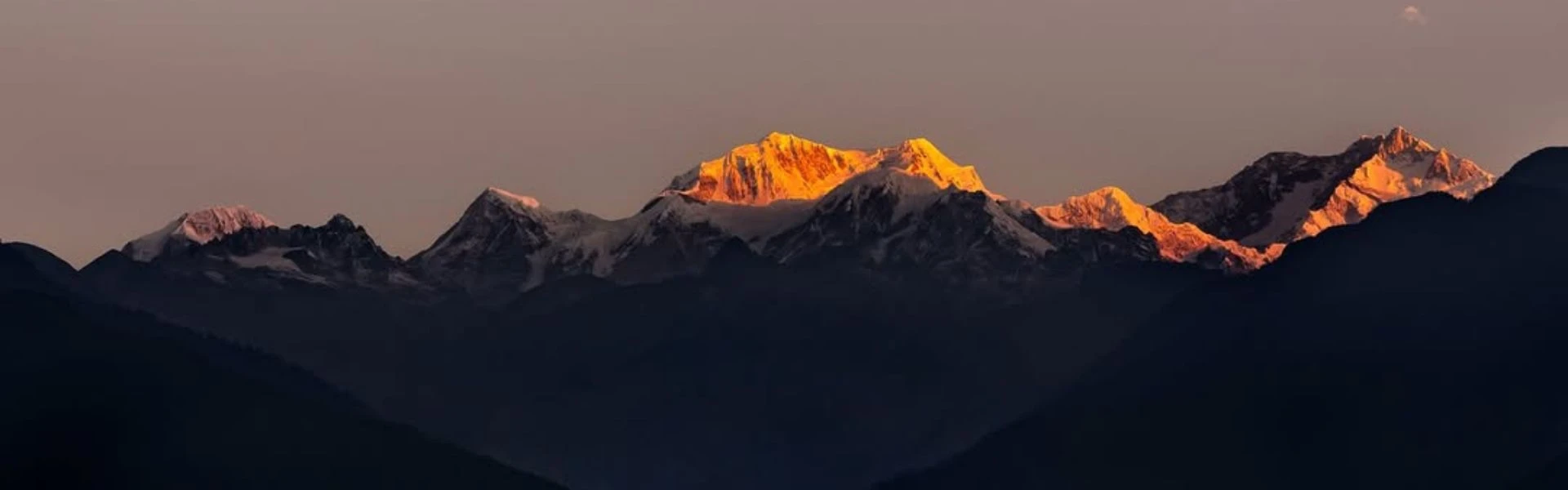 is Kanchenjunga harder than Everest