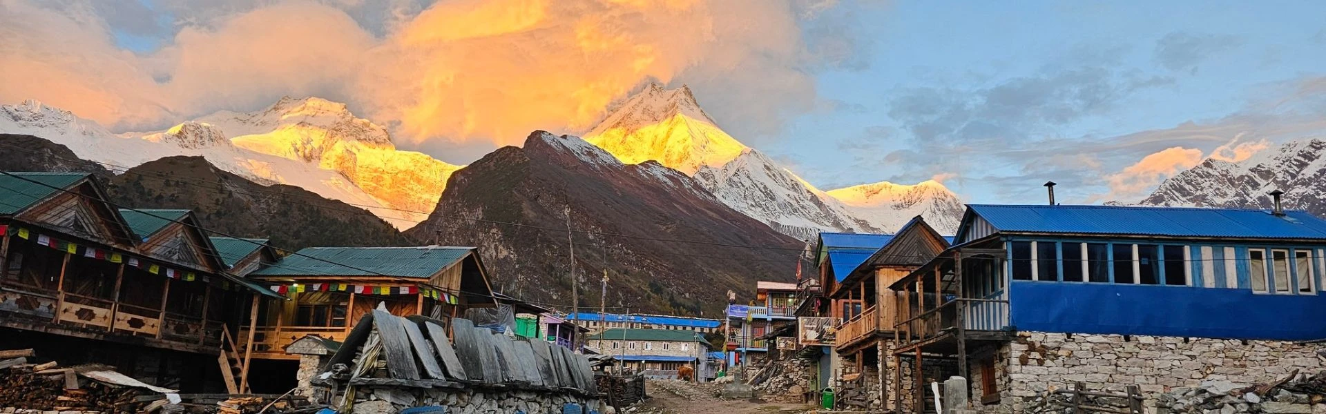 Trek to Manaslu Circuit in Spring