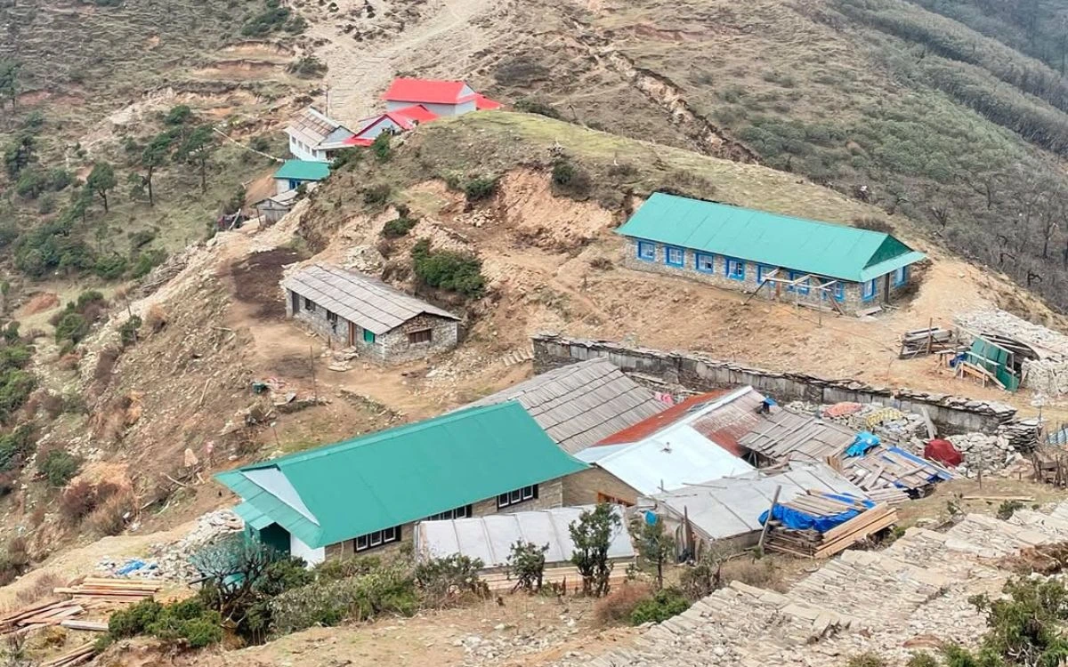 Aerial view of teahouse lodges along Pikey Peak trekking route