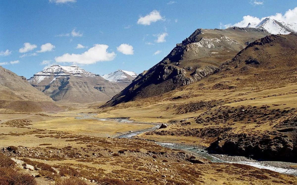 Snow-capped ridges in the valley near Mount Kailash, Tibet