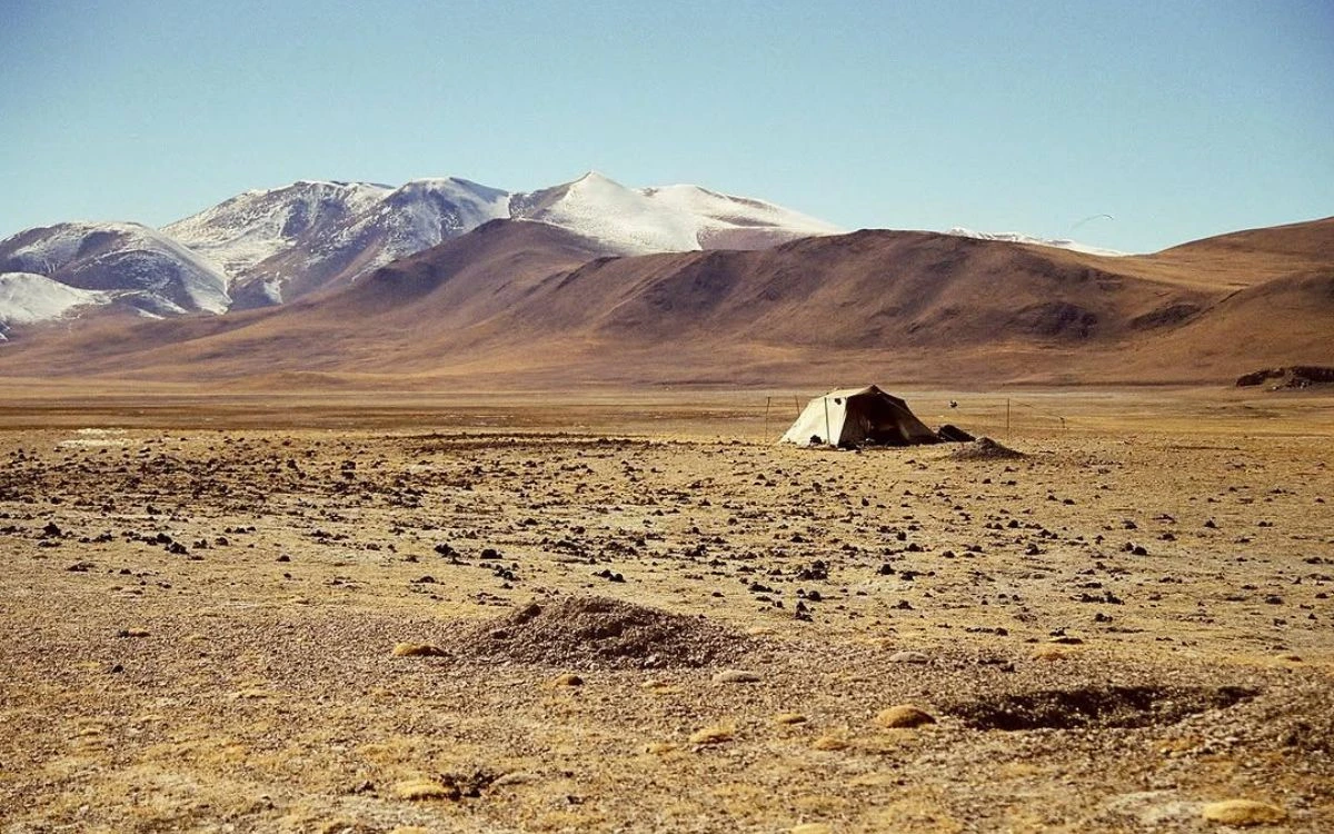 Lone tent on the remote Tibetan plateau near Mount Kailash