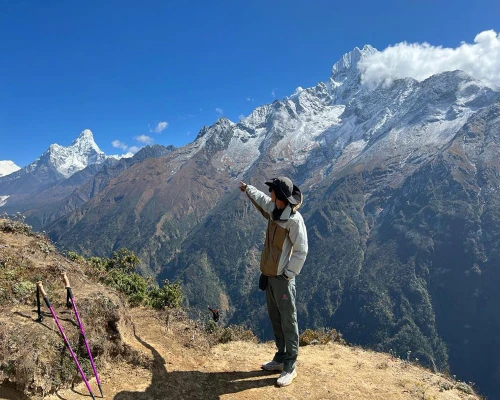 Pointing To Everest